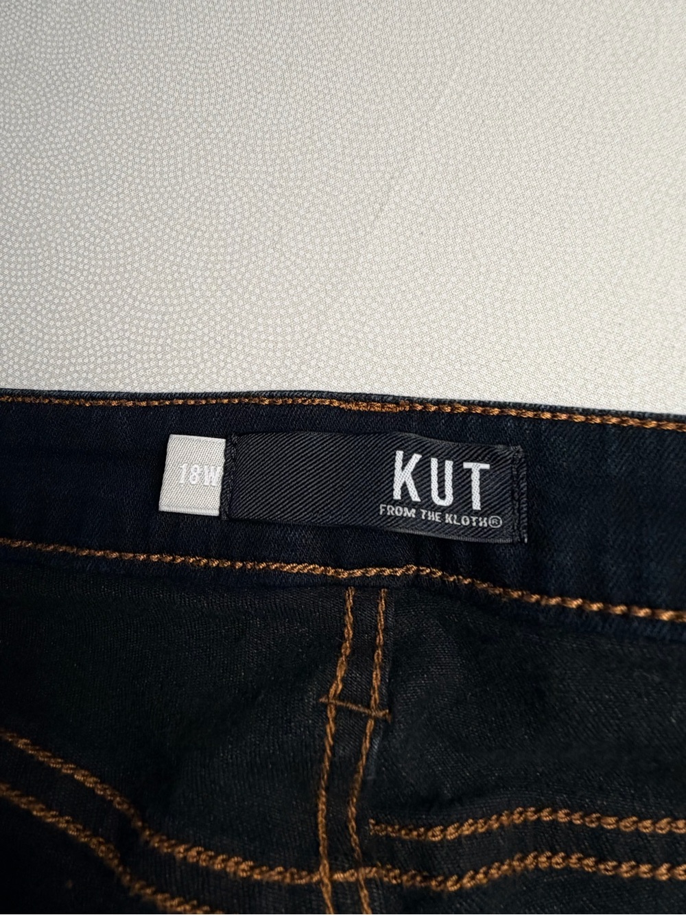 KUT From The Kloth Connie Women’s 18W Black Ankle Skinny Jeans Raw Hem - Picture 4 of 8